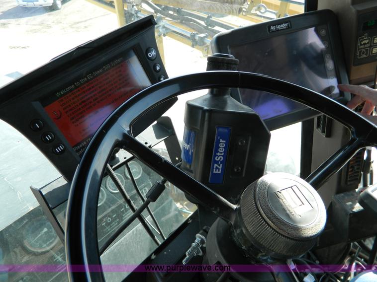 image for item G7758 1995 Ag-Chem RoGator 854 self-propelled sprayer