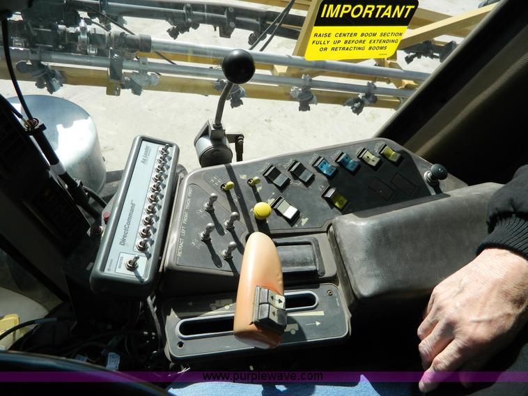 image for item G7758 1995 Ag-Chem RoGator 854 self-propelled sprayer