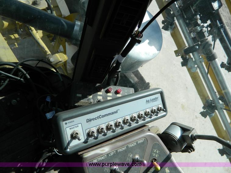 image for item G7758 1995 Ag-Chem RoGator 854 self-propelled sprayer