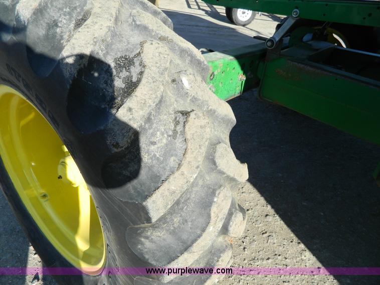 image for item G7759 1992 John Deere 9600 combine