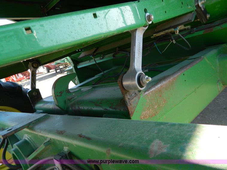 image for item G7759 1992 John Deere 9600 combine