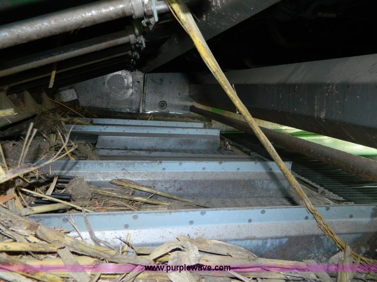 image for item G7759 1992 John Deere 9600 combine