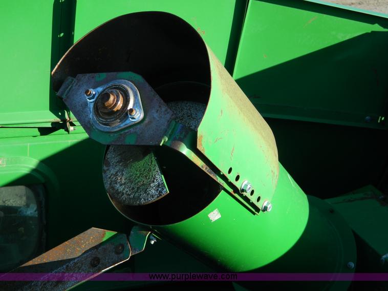 image for item G7759 1992 John Deere 9600 combine