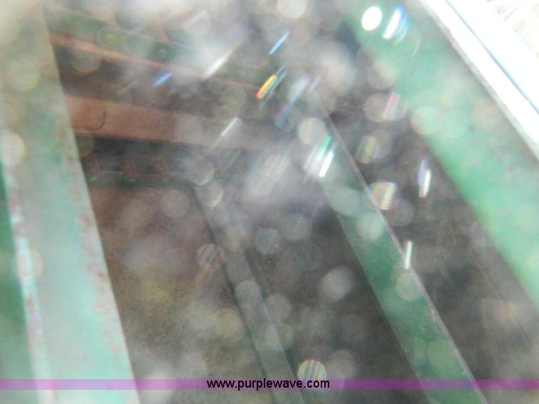 image for item G7759 1992 John Deere 9600 combine