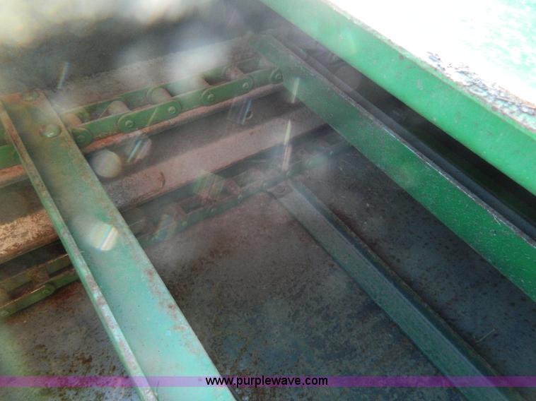 image for item G7759 1992 John Deere 9600 combine