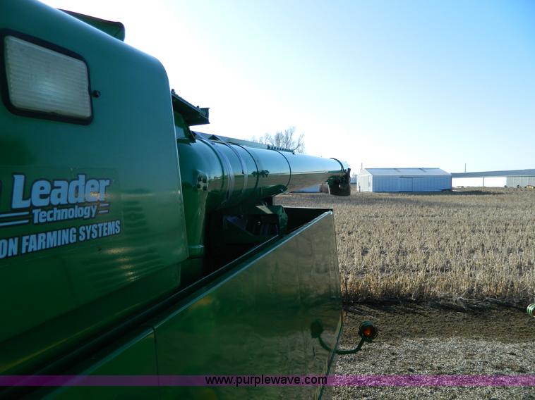 image for item G7759 1992 John Deere 9600 combine