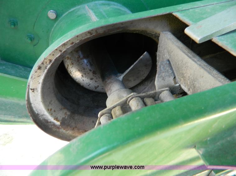 image for item G7762 2001 John Deere 9750 STS combine