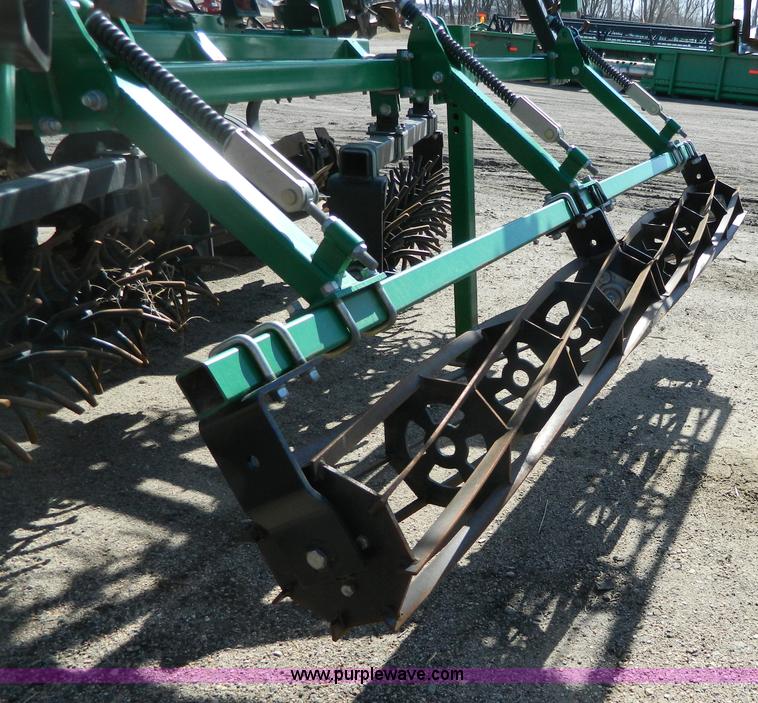 image for item G7764 2009 Great Plains 3000TC turbo chopper