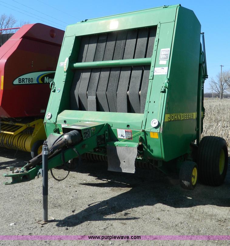 image for item G7767 1997 John Deere 566 baler