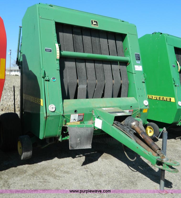 image for item G7767 1997 John Deere 566 baler