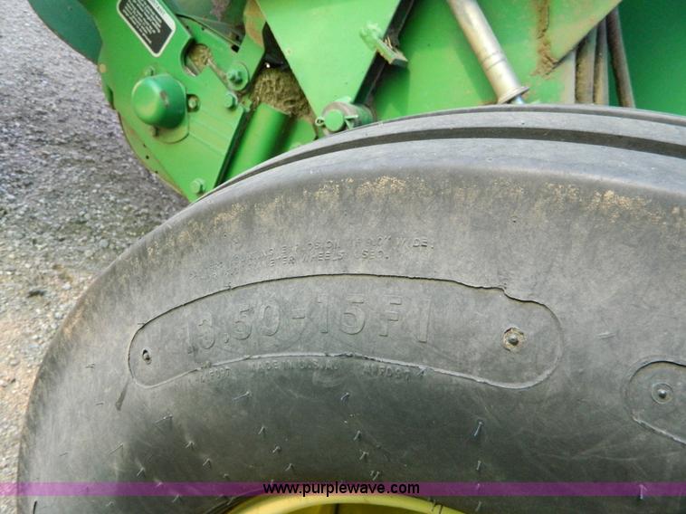 image for item G7767 1997 John Deere 566 baler