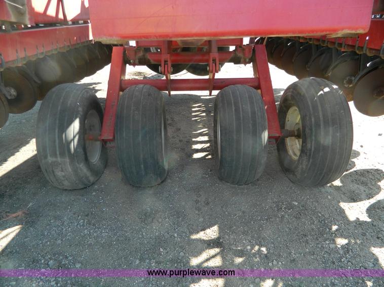 image for item G7770 Case IH 5500 30' drill