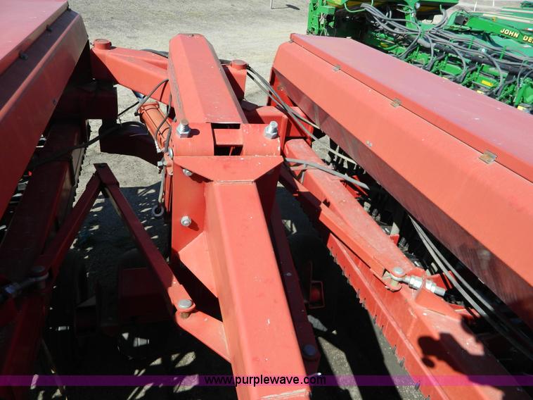 image for item G7770 Case IH 5500 30' drill