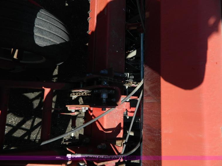 image for item G7770 Case IH 5500 30' drill