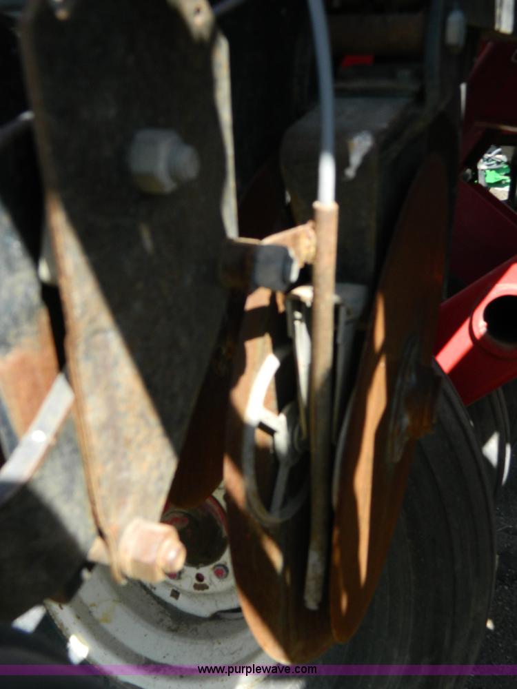 image for item G7770 Case IH 5500 30' drill