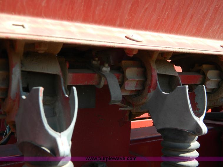 image for item G7770 Case IH 5500 30' drill