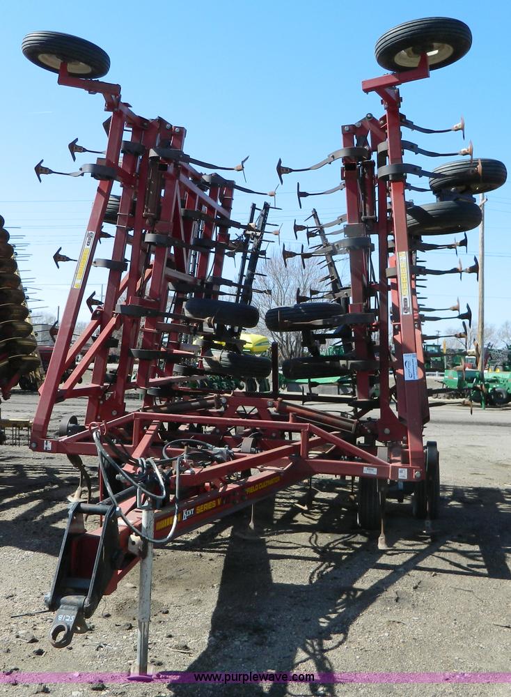 image for item G7771 1995 Kent Series V 46' field cultivator
