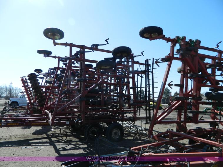 image for item G7771 1995 Kent Series V 46' field cultivator
