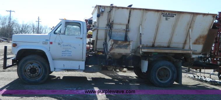 image for item G7772 1985 Chevrolet C60 feed truck