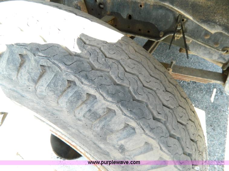 image for item G7772 1985 Chevrolet C60 feed truck