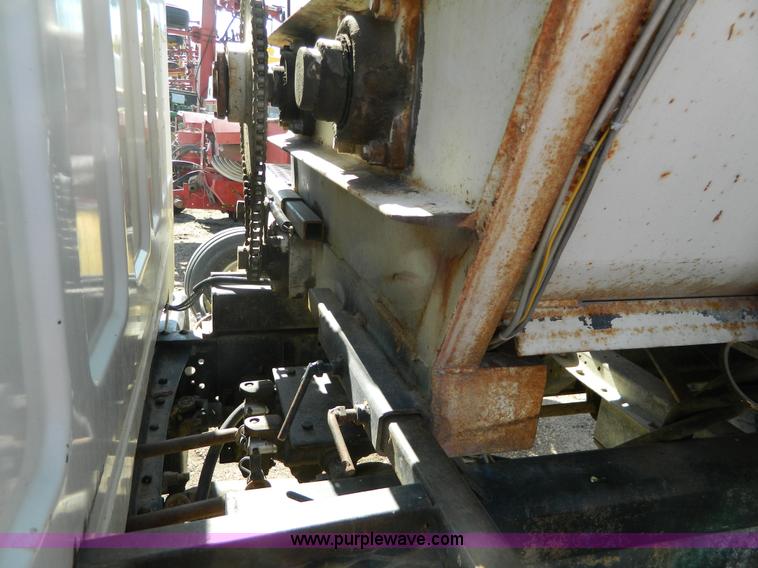 image for item G7772 1985 Chevrolet C60 feed truck