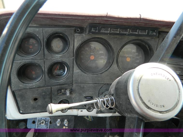 image for item G7772 1985 Chevrolet C60 feed truck