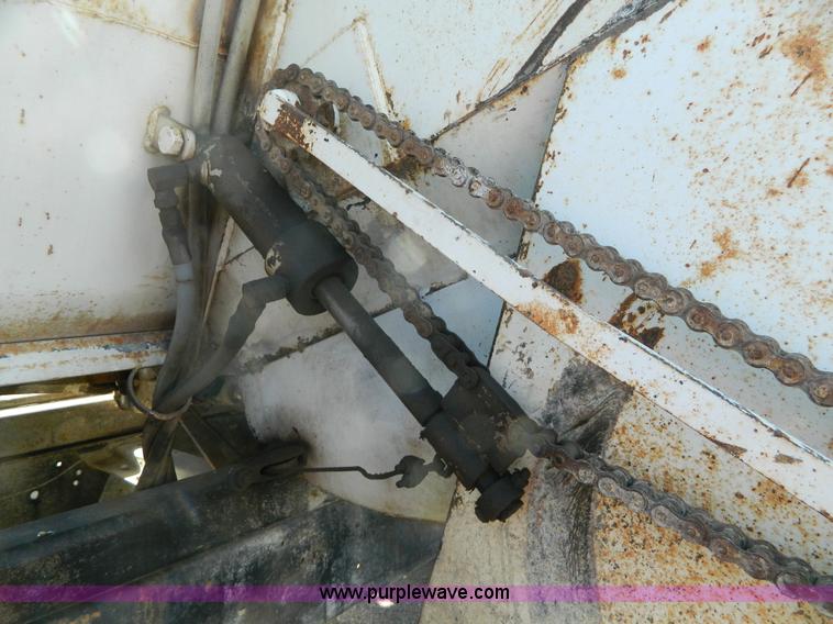 image for item G7772 1985 Chevrolet C60 feed truck