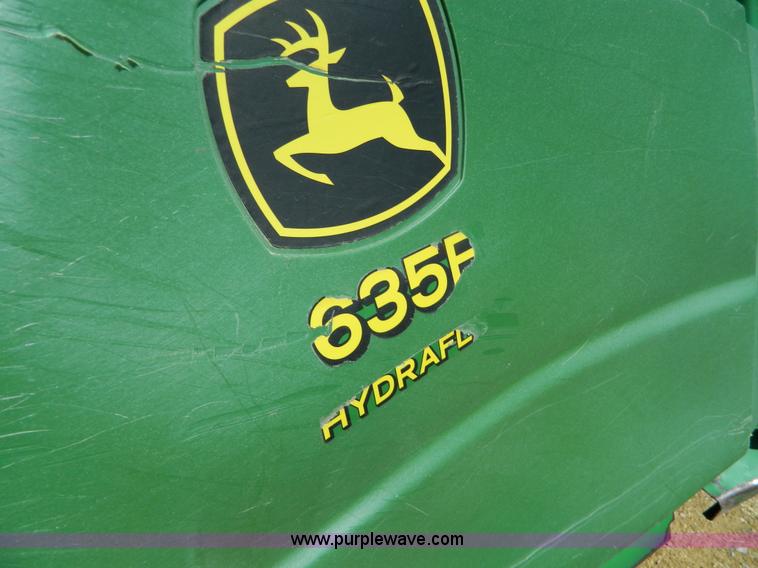 image for item G7774 2005 John Deere 635F flex header