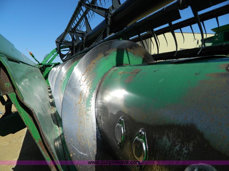 image for item G7774 2005 John Deere 635F flex header