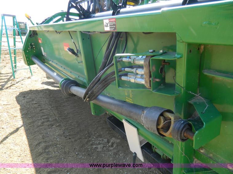 image for item G7776 2009 John Deere 635F flex header