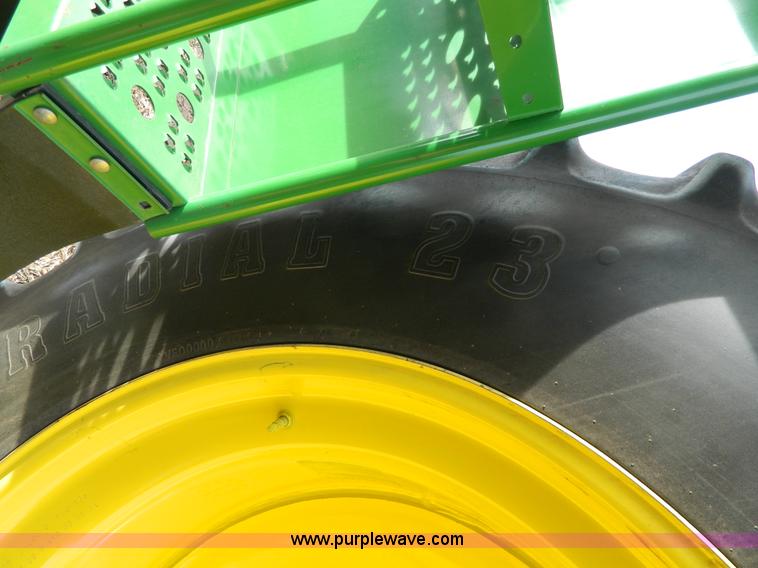 image for item G7780 2004 John Deere 9760 STS combine