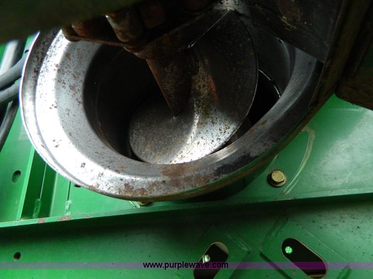 image for item G7780 2004 John Deere 9760 STS combine