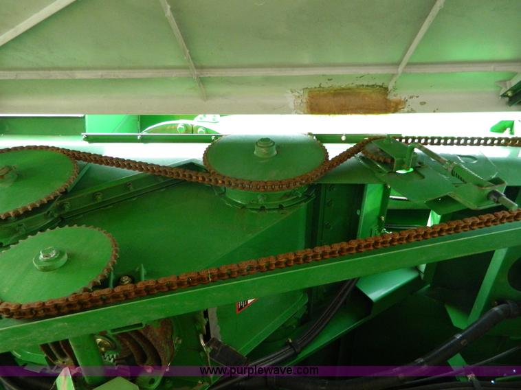 image for item G7780 2004 John Deere 9760 STS combine