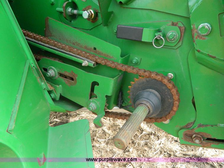 image for item G7780 2004 John Deere 9760 STS combine