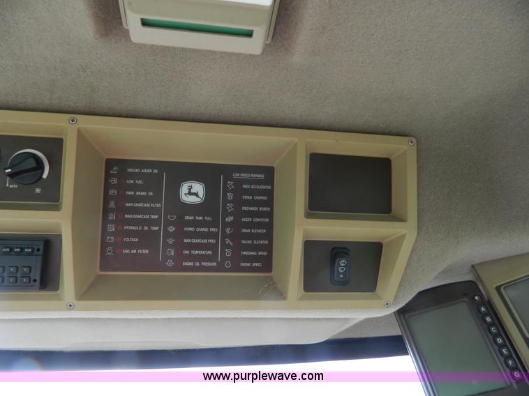 image for item G7780 2004 John Deere 9760 STS combine