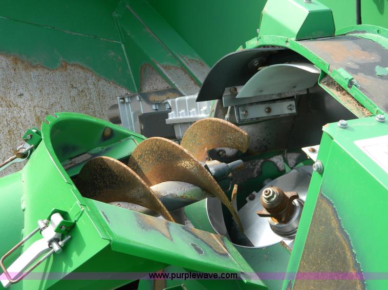 image for item G7780 2004 John Deere 9760 STS combine