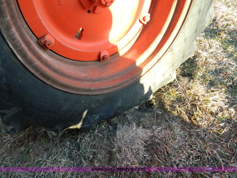 image for item S9246 1948 Case LA tractor