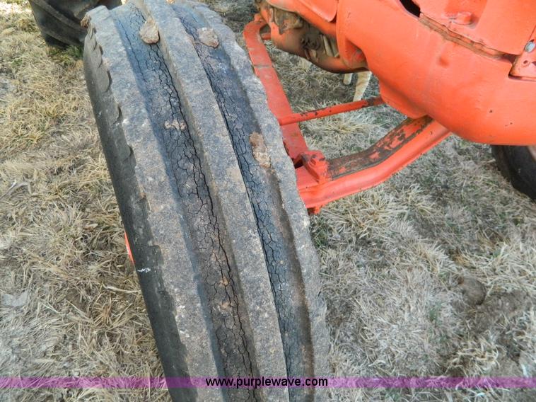 image for item S9246 1948 Case LA tractor