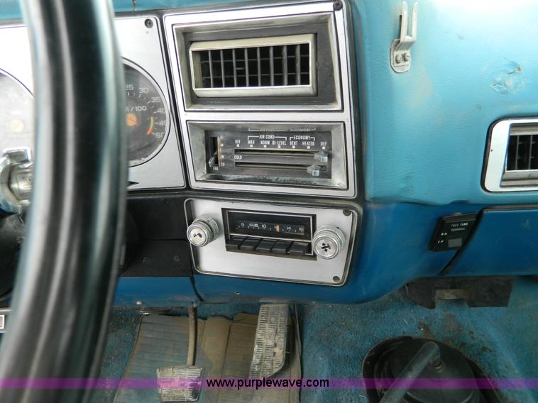 image for item W9123 1979 GMC Sierra 3500 Classic Camper Special pickup truck