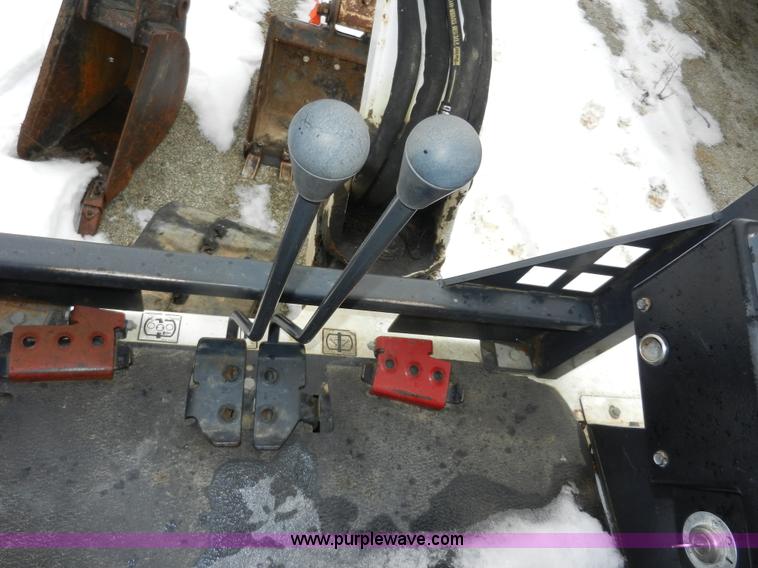 image for item A3929 Bobcat X325 compact excavator