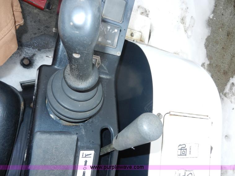 image for item A3929 Bobcat X325 compact excavator