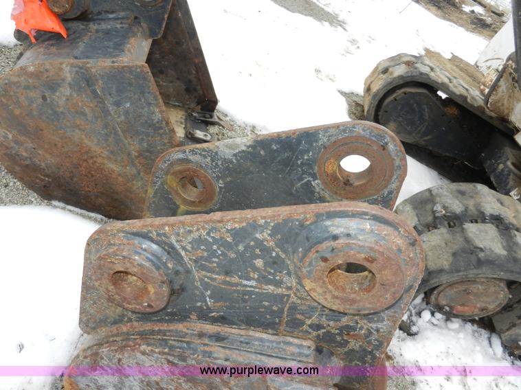 image for item A3929 Bobcat X325 compact excavator