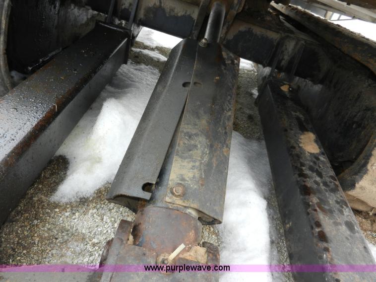 image for item A3929 Bobcat X325 compact excavator