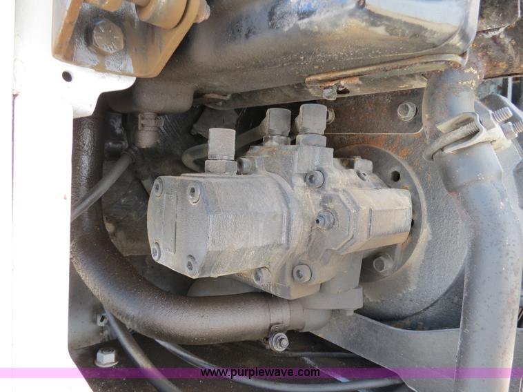 image for item B4657 2007 Bobcat 325 compact excavator