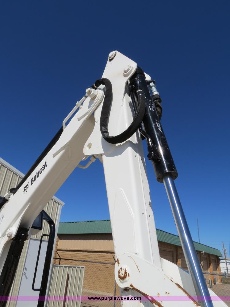 image for item B4657 2007 Bobcat 325 compact excavator