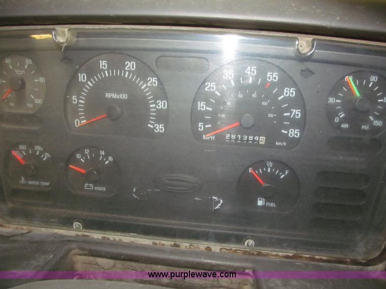 image for item B5408 2001 Sterling LT8500 triple axle dump truck