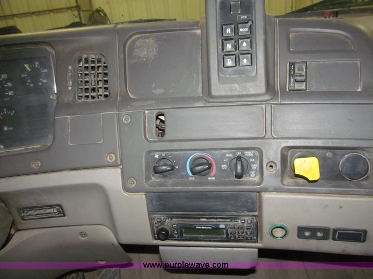 image for item B5408 2001 Sterling LT8500 triple axle dump truck