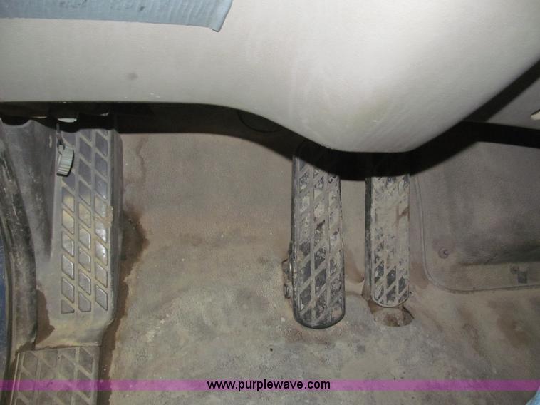 image for item B5408 2001 Sterling LT8500 triple axle dump truck