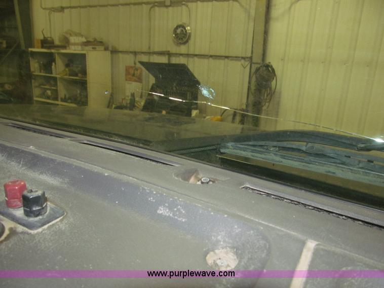 image for item B5408 2001 Sterling LT8500 triple axle dump truck