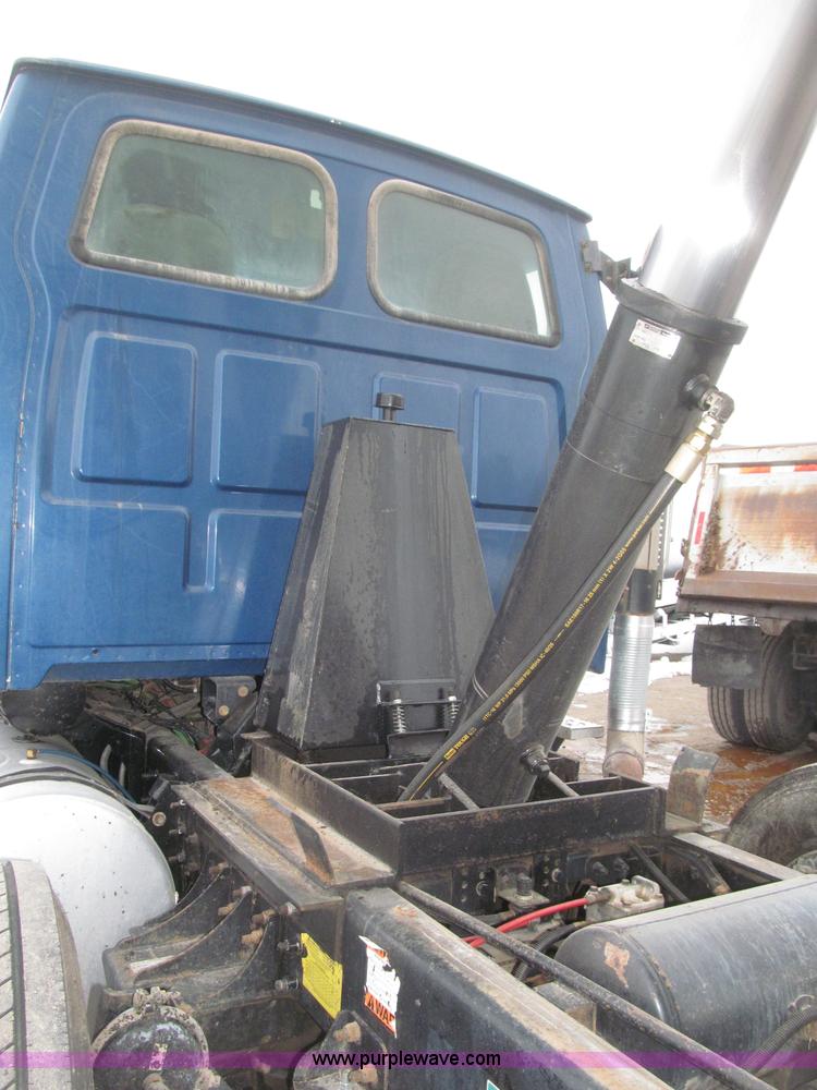 image for item B5408 2001 Sterling LT8500 triple axle dump truck